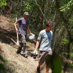 Caminhada até a área de plantio.